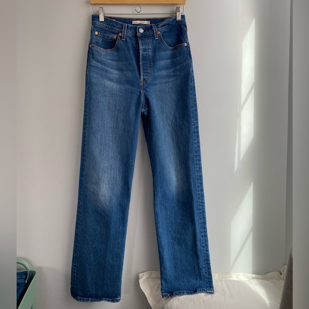 Levi’s Ribcage High-Waisted Straight Leg Jean – Charleston Vintage 28 x 32